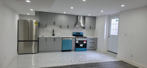 208 Steam Whistle Dr, Stouffville, ON, L4A4X5 | Card Image