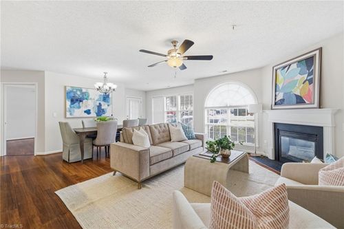 apt-1d-4285 Cedarcroft Ct, Greensboro, NC, 27409-9235 | Card Image