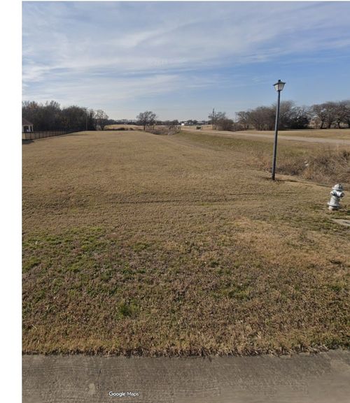 1705 High Valley Ln, Cedar Hill, TX, 75104-2405 | Card Image