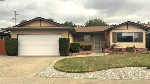 42606 Fontainebleau Park Ln, Fremont, CA, 94538-3979 | Card Image
