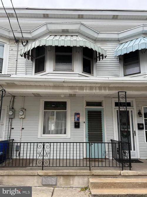 213 Penn St, TAMAQUA, PA, 18252-2313 | Card Image
