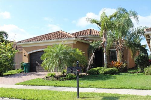 3326 Baltic Dr, NAPLES, FL, 34119-8675 | Card Image