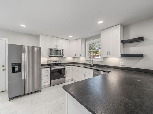 2 Charlemagne Blvd, Clarksville, TN, 37042-4095 | Card Image