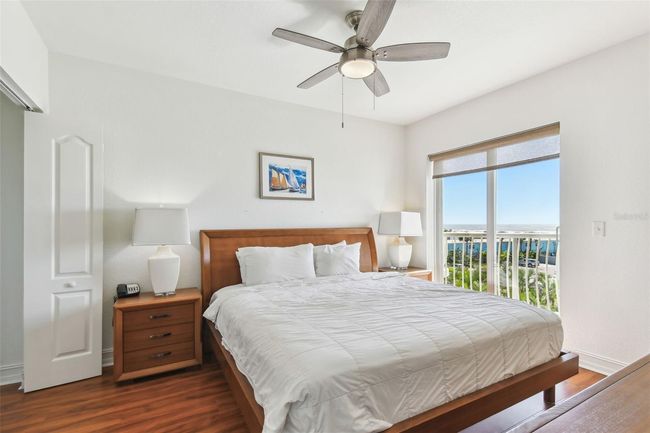 404 - 11605 Gulf Blvd, Condo with 2 bedrooms, 2 bathrooms and null parking in TREASURE ISLAND FL | Image 19
