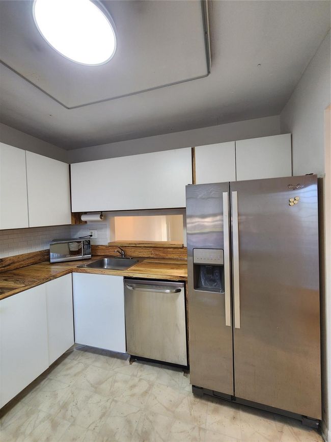 APT-211 - 3341 Nw 47 Th Ter, Condo with 1 bedrooms, 2 bathrooms and null parking in Lauderdale Lakes FL | Image 7