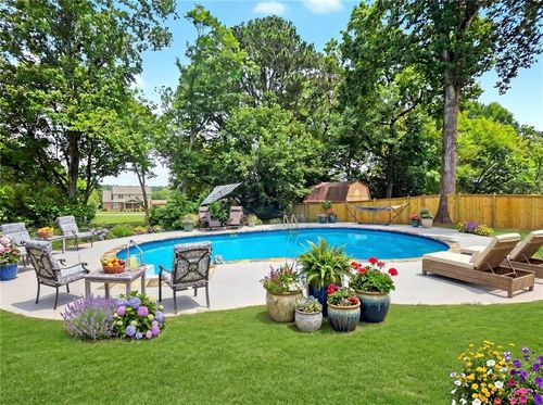 273 Norton Cir Se, Smyrna, GA, 30082-2115 | Card Image
