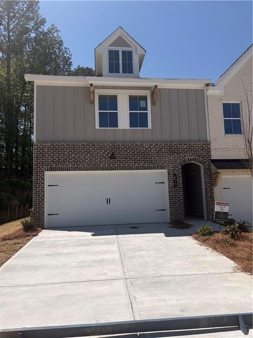 675 Sunstone Ln, Lawrenceville, GA, 30043-3390 | Card Image