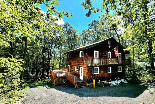 205 Waterview Dr, Hawley, PA, 18428 | Card Image