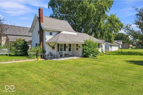 1105 Central Ave, Frankfort, IN, 46041-1079 | Card Image