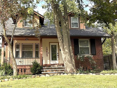 19625 Chagrin Blvd, Shaker Heights, OH, 44122-4937 | Card Image