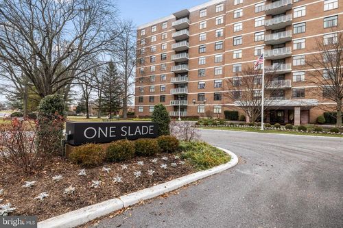 304-1 Slade Ave, BALTIMORE, MD, 21208-5220 | Card Image