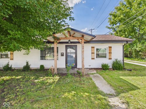 210 S 27th St, Elwood, IN, 46036-2124 | Card Image