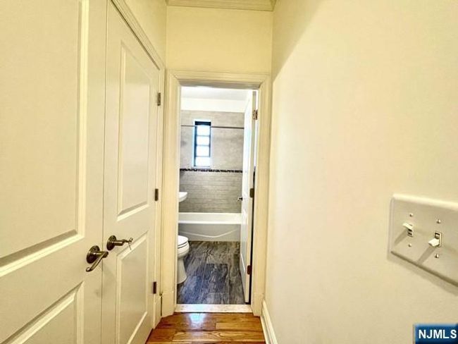 855 Broad Ave, Home with 1 bedrooms, 1 bathrooms and null parking in Ridgefield NJ | Image 13