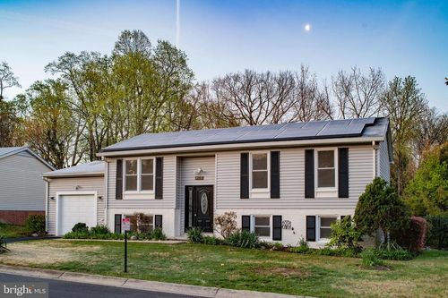 8112 Shady Spring Dr, GAITHERSBURG, MD, 20877-1022 | Card Image