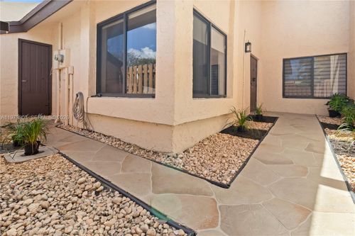 3812 Nw 77th Ave, Davie, FL, 33024 | Card Image