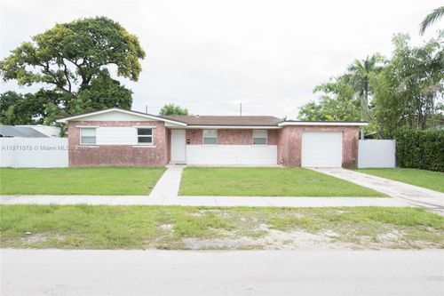 15410 Lincoln Dr, Homestead, FL, 33033-2621 | Card Image