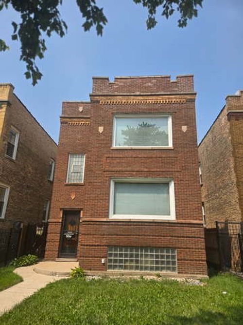 1-1644 N Luna Avenue, Chicago, IL, 60639 | Card Image