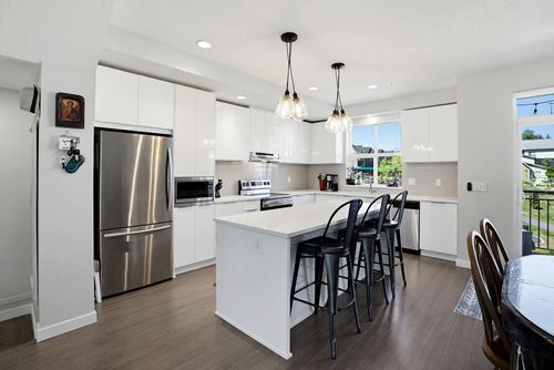 2104-11295 Pazarena Place, Maple Ridge, BC, V2X4K9 | Card Image