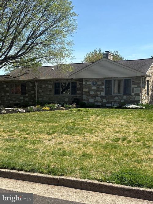 1259 Glenbrook Rd, Huntingdon Valley, PA, 19006-8320 | Card Image