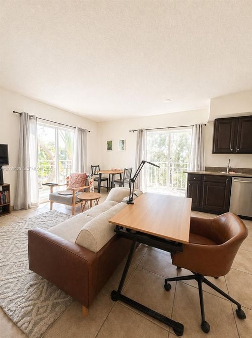 101-630 85th St, Miami Beach, FL, 33141-1178 | Card Image