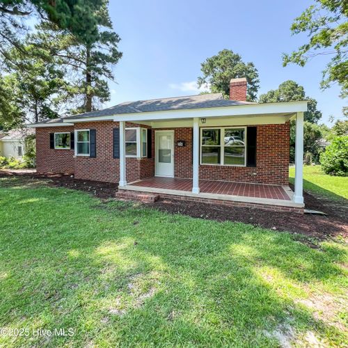 204 Wilson Ave, Kinston, NC, 28501-2925 | Card Image
