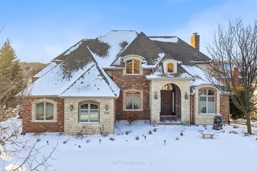 12504 Thornberry Dr, Lemont, IL, 60439-4617 | Card Image