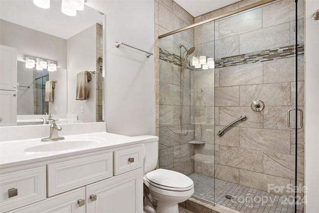 Primary Bathroom | Image 22