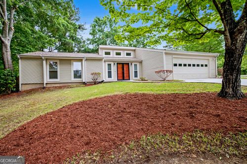 100 Jumpers Run, Peachtree City, GA, 30269-1507 | Card Image