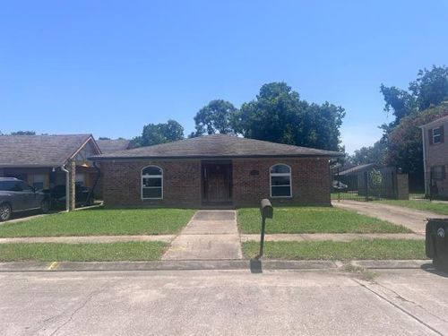 10200 Flossmoor Dr, New Orleans, LA, 70127-1848 | Card Image