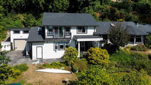 806 Hummingbird Lane, Bowen Island, BC, V0N1G1 | Card Image