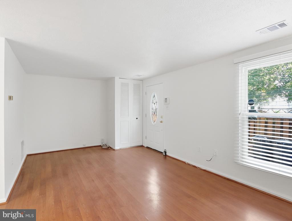 Residential Lease in GERMANTOWN 4