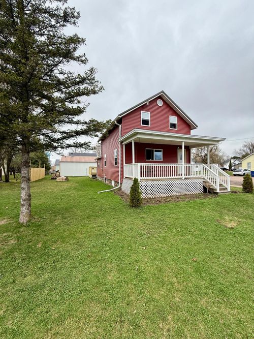 518 Flint Ave, Mattoon, WI, 54450-7723 | Card Image