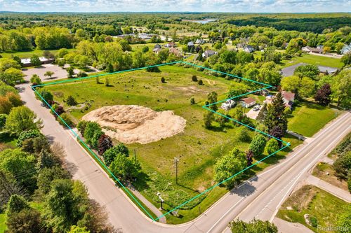 12750 Fountain Sq, Springfld Twp, MI, 48350-2557 | Card Image