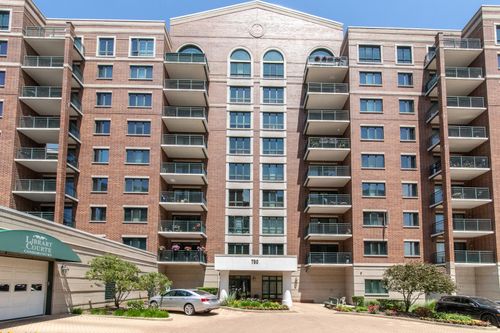 apt-904-750 Pearson St, Des Plaines, IL, 60016-9213 | Card Image