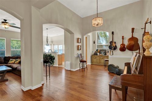 4821 Bellflower Way, Fort Worth, TX, 76123-4619 | Card Image