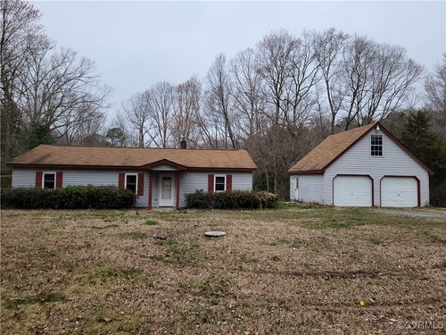 683 Oakes Landing Rd, Saluda, VA, 23149-3039 | Card Image