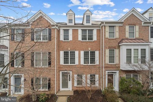 2425 Huntington Park Dr, ALEXANDRIA, VA, 22303-2256 | Card Image