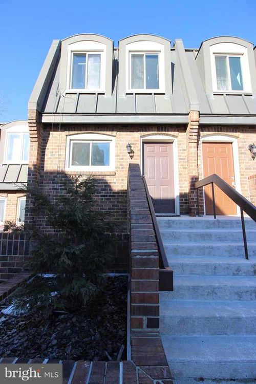 t20-1224 Eton Ct Nw, WASHINGTON, DC, 20007-3240 | Card Image