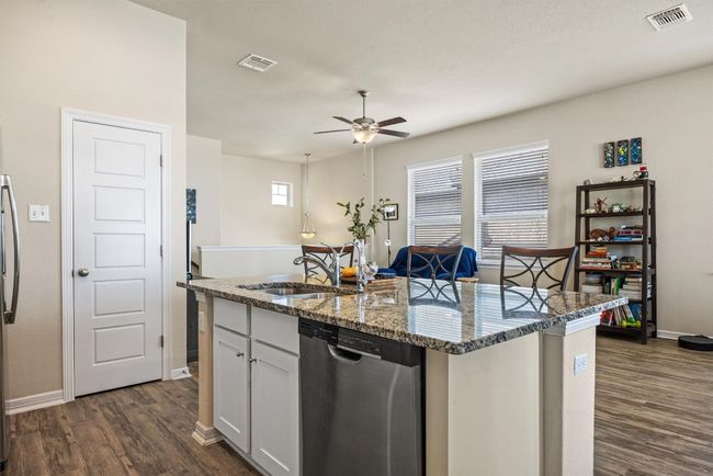 A - 2302 Dillon Pond Ln, Condo with 3 bedrooms, 3 bathrooms and 4 parking in Pflugerville TX | Image 15