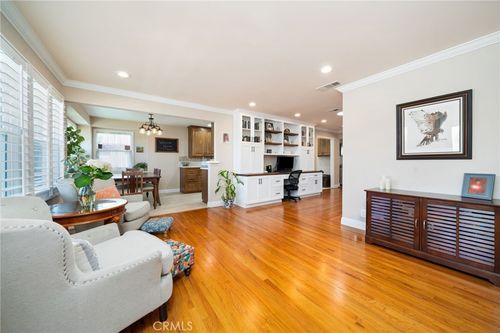 11442 212th St, Lakewood, CA, 90715-2006 | Card Image
