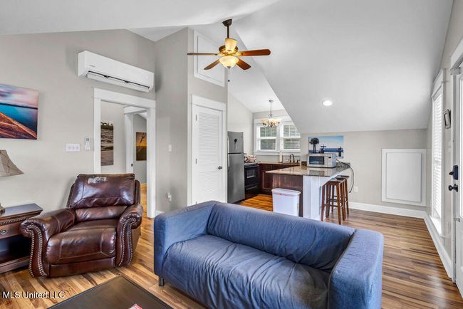 1117SecondSt-39 | Image 36