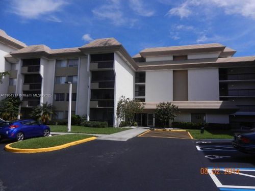 apt-310-721 N Pine Island Rd, Plantation, FL, 33324-1335 | Card Image