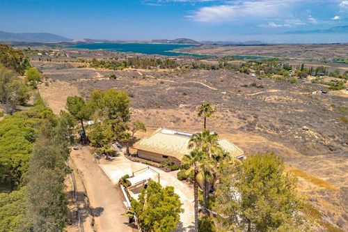 20329 Luchs Rd, Perris, CA, 92570-8338 | Card Image