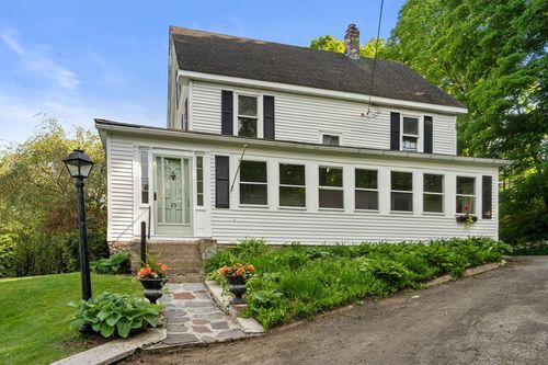 25 Park St, Southborough, MA, 01772-1660 | Card Image
