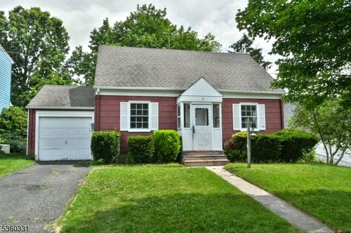 6 Short Hill Rd, Clifton, NJ, 07012-1408 | Card Image