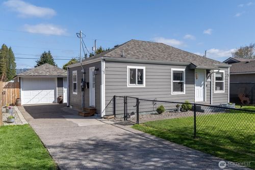 3052 Florida St, Longview, WA, 98632-2748 | Card Image