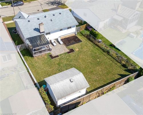 19 Kesselring Dr, Kitchener, ON, N2E2P3 | Card Image