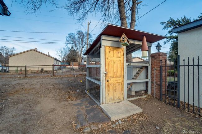 911 4 Th St, House other with 3 bedrooms, 1 bathrooms and 1 parking in Colorado Springs CO | Image 35