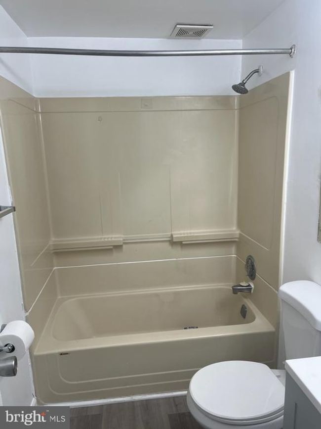 APT-301 - 10725 West Dr, Condo with 2 bedrooms, 1 bathrooms and null parking in FAIRFAX VA | Image 28