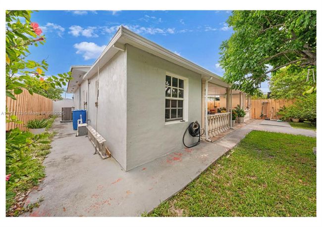 611 E 48 Th St, House other with 2 bedrooms, 2 bathrooms and null parking in Hialeah FL | Image 13